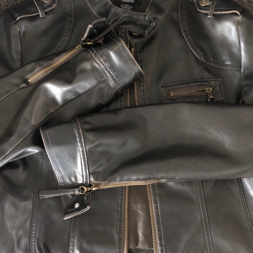 Jacket - Picture 6 of 7